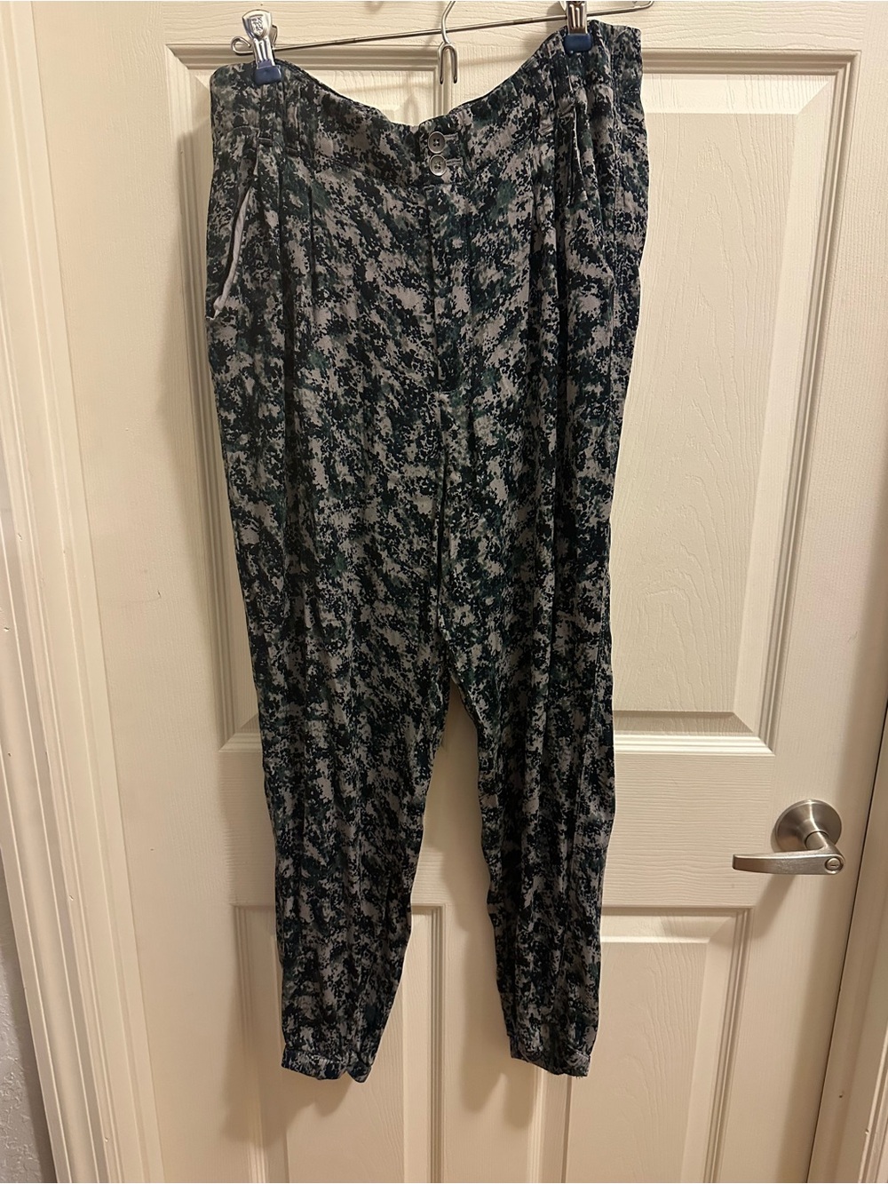 Anthropologie Dark Teal and Gray Printed Jogger Pants